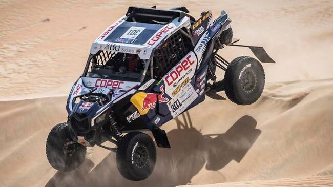 Chaleco López es líder del Abu Dhabi Desert Challenge a una etapa del final