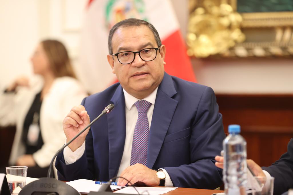 El primer ministro del Perú, Alberto Otárola, en una actividad oficial