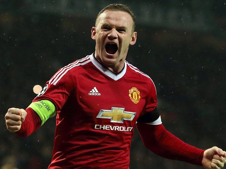 MANCHESTER, UNITED KINGDOM - NOVEMBER 03: Wayne Rooney of Manchester United celebrates after scoring a goal to make it 1-0 during the UEFA Champions League match between Manchester United FC and PFC CSKA Moskva on November 3, 2015 in Manchester, United Kingdom. (Photo by Matthew Ashton - AMA/Getty Images)