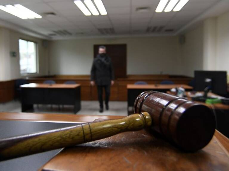 Decretan prohibición de acercarse a la víctima a hombre que disparó contra guardia de un supermercado en Valparaíso