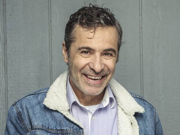 Fernando Larraín desató risas con sus imitaciones en The Covers 2