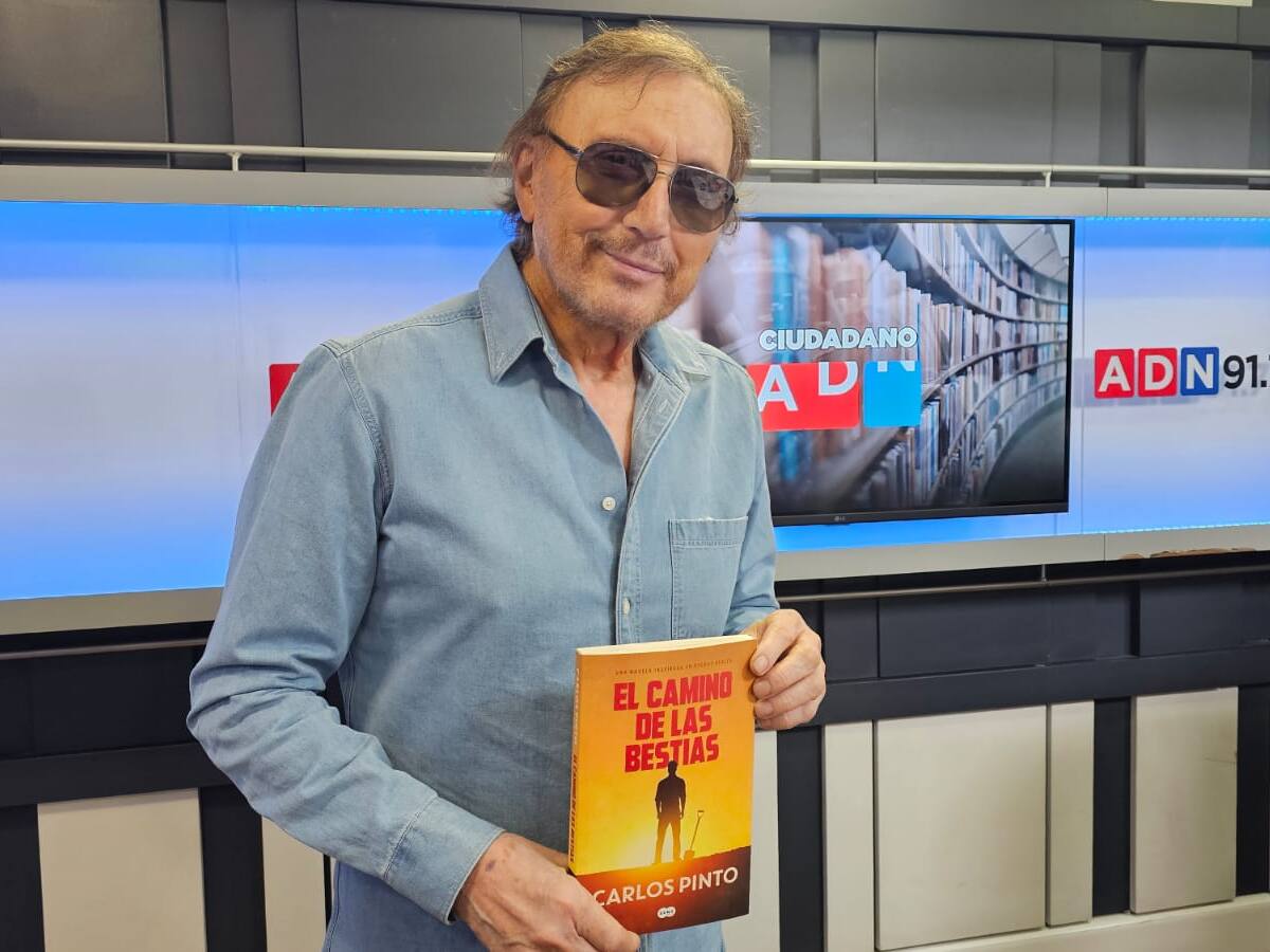 Carlos Pinto rompe todos los récords: su nuevo libro agota entradas y desata furor en Chile