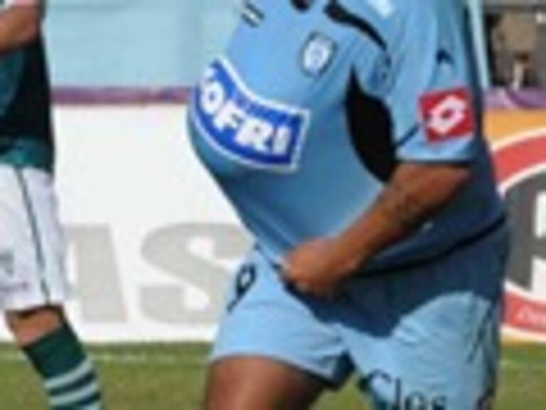 Iquique comenzó a respirar goleando a Wanderers