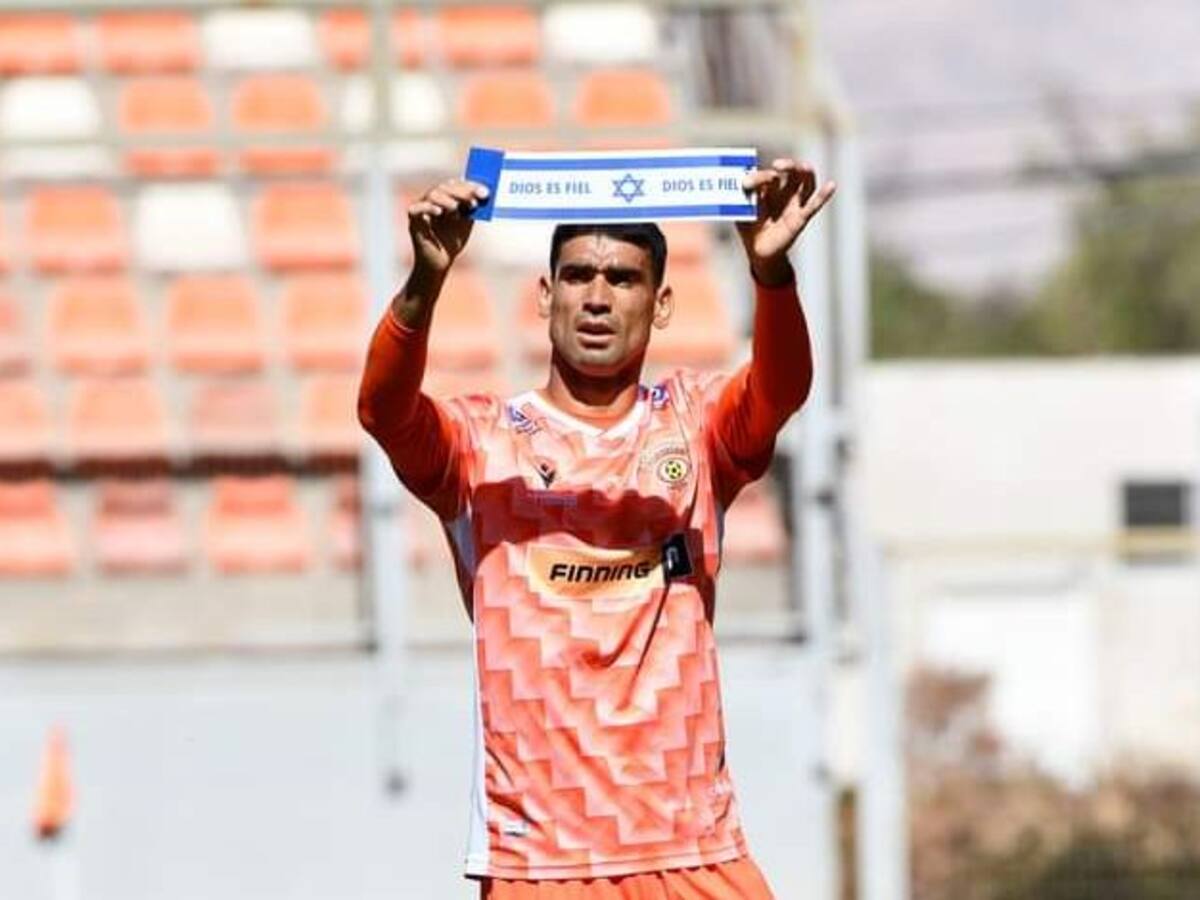 Cobreloa rechazó polémico festejo de su jugador David Escalante apoyando a Israel