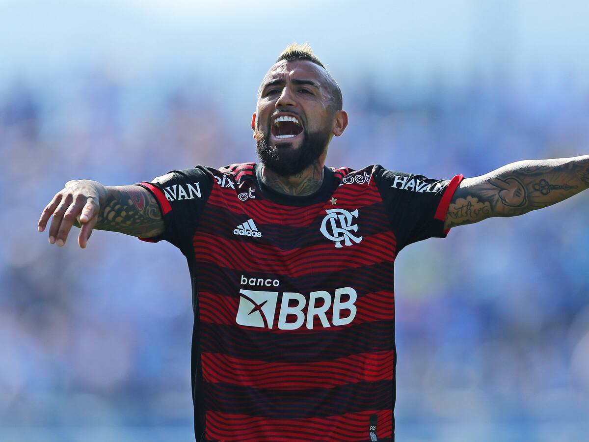 Arturo Vidal recibió elogios de su DT tras debutar en el Maracaná: «Tiene experiencia y alto nivel»