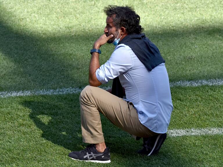 «Está el interés»: Miguel Ponce confirma que La Serena buscará la contratación de Matías Fernández y Jean Beausejour