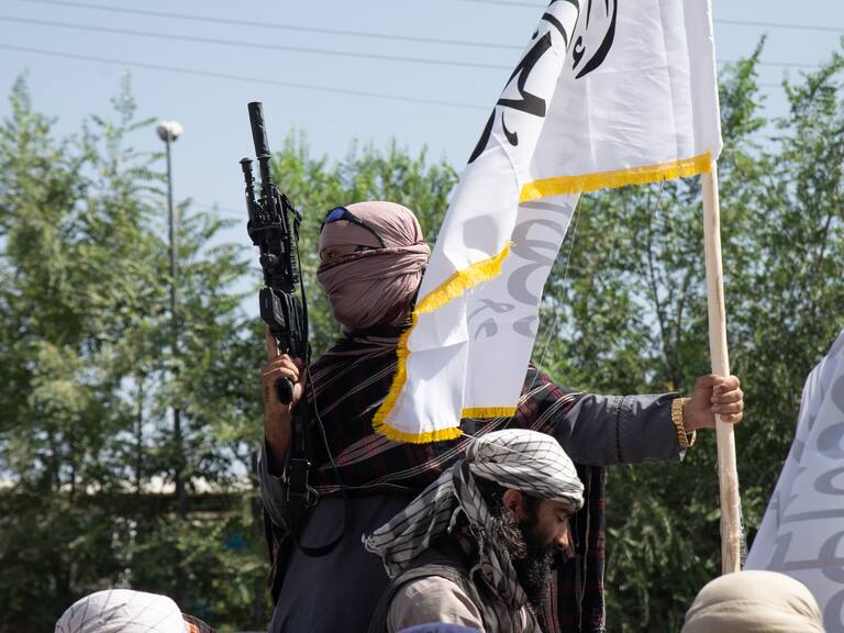 “El placer entre hombres es común entre los talibanes”