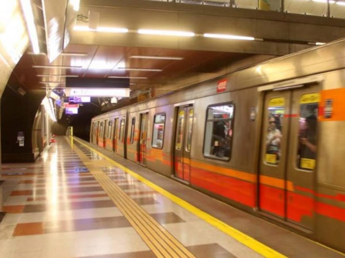 Metro de Santiago restablece el servicio tras suspensión de más de dos horas en parte de la Línea 5