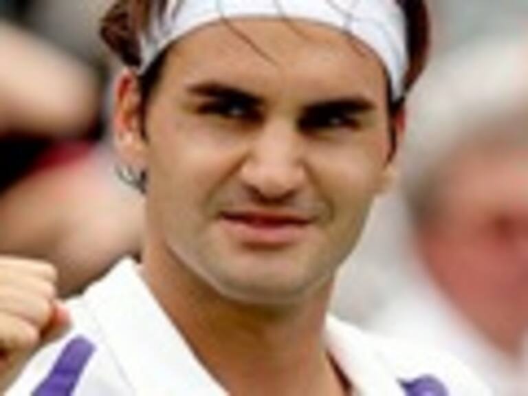 Roger Federer derrotó a Djokovic y es finalista en Wimbledon 2012