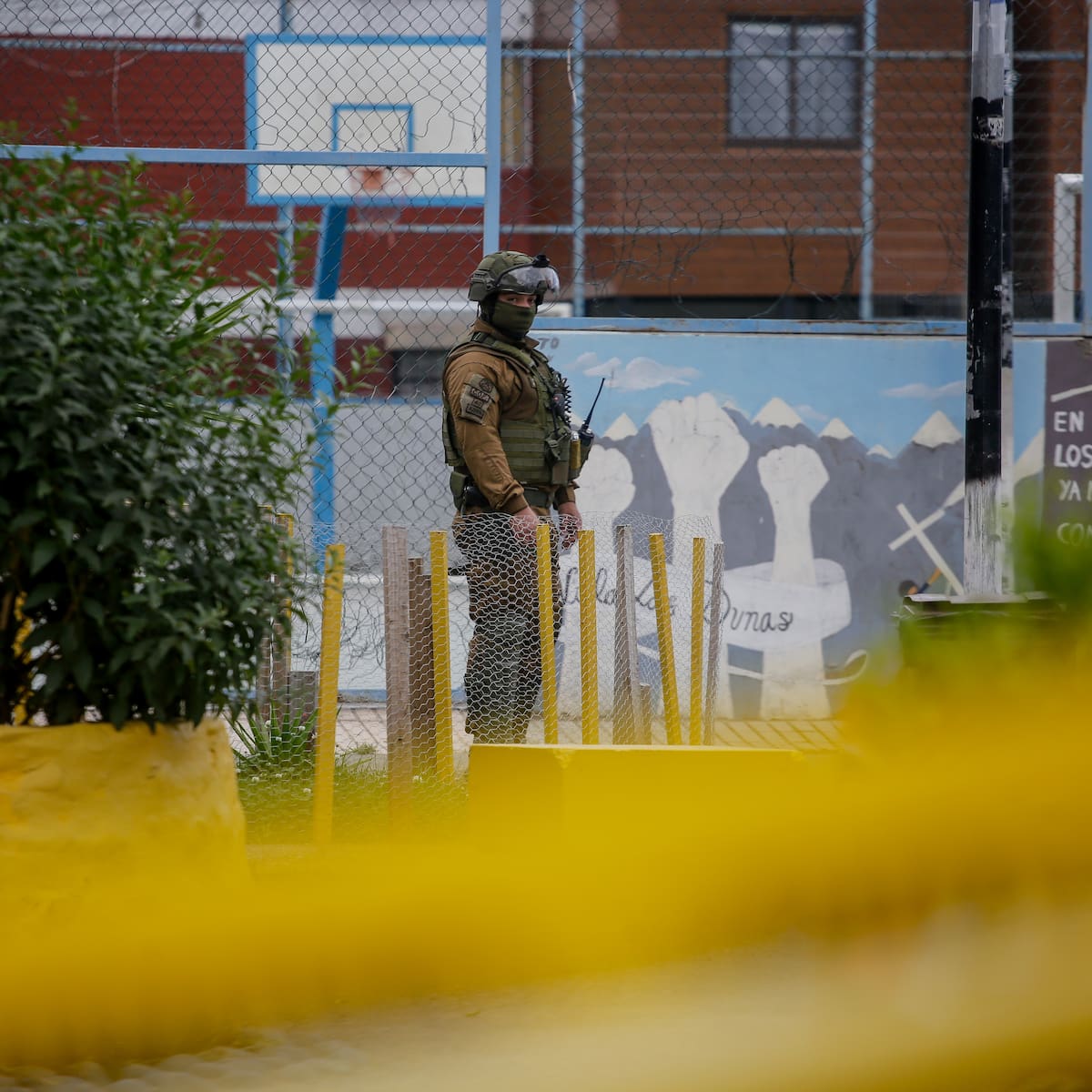 Intervienen población Las Dunas en Lo Espejo tras crimen de carabinero: retiran “narcobúnkeres” y cámaras