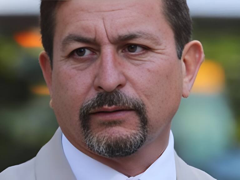 “Es un audio editado, sacado de contexto”: alcalde de Macul niega vínculo con la Garra Blanca y acusa manipulación del registro