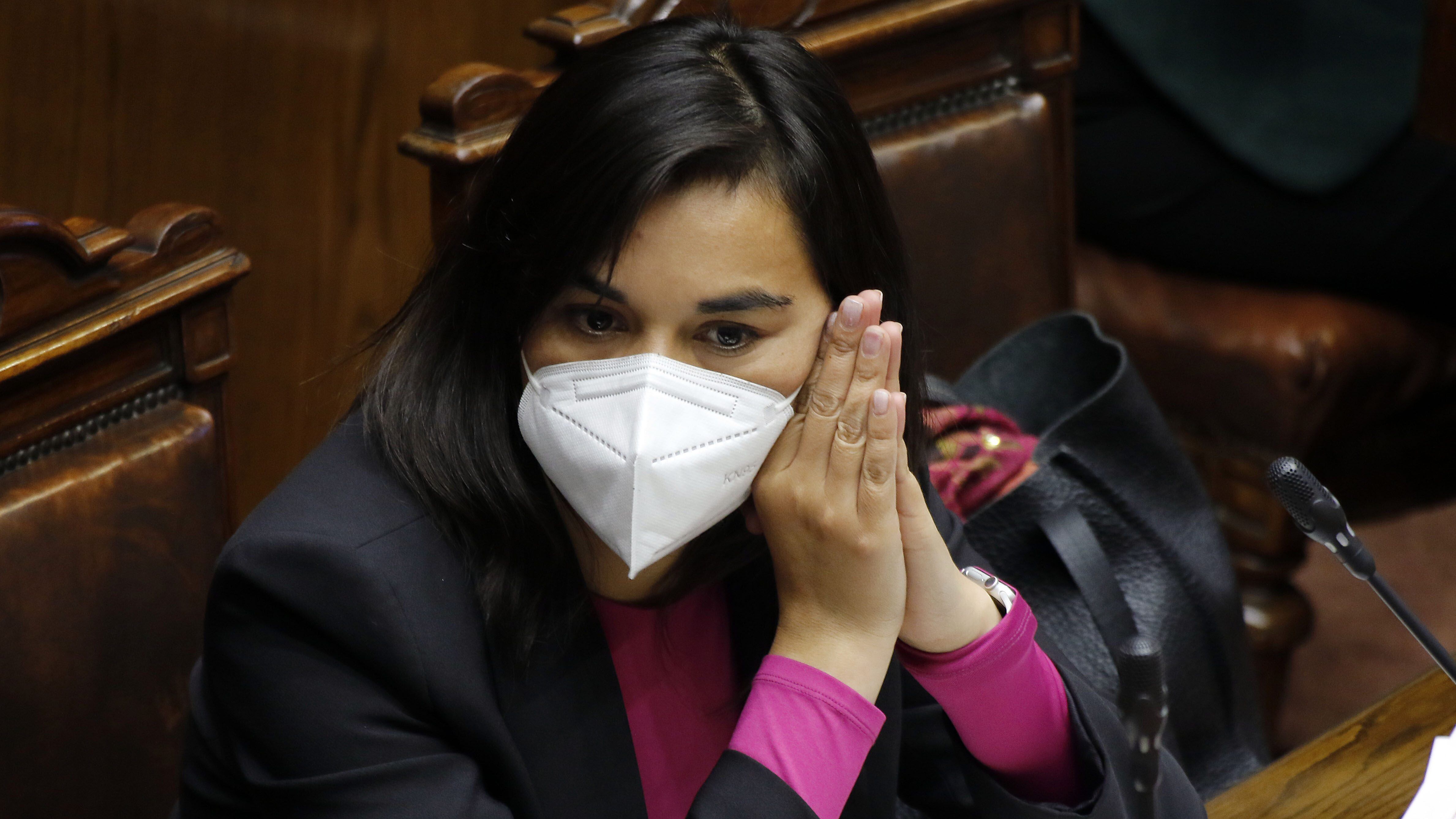 14 DE JUNIO DE 2022/VALPARAISOLa ministra Izkia Siches, durante la Sesión de Sala del Senado, citada para analizar la solicitud del Presidente de la República para prorrogar el Estado de Excepción acotado en la Macrozona Sur por la situación de inseguridad.
FOTO: LEONARDO RUBILAR CHANDIA/AGENCIAUNO