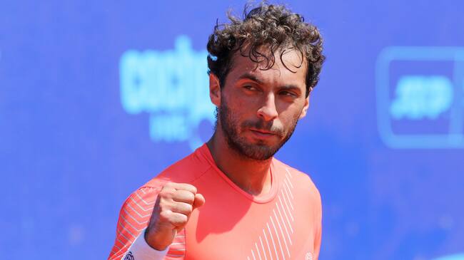 5 de Marzo del 2019/SANTIAGOEn el marco del Cachantún Open by Kia 2019 que se desarrolla en el Club Manquehue debuta Gonzalo Lama (524°). El semifinalista en la edición 2016 del Challenger de Santiago buscará su paso a la segunda ronda frente al argentino procedente de la clasificación Francisco Cerundolo (82°ITF)
FOTO:RODRIGO SAENZ/AGENCIAUNO