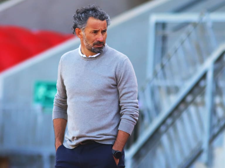 “Yo feliz...”: Miguel Ponce aclara su situación en Magallanes tras recibir oferta desde Bolivia