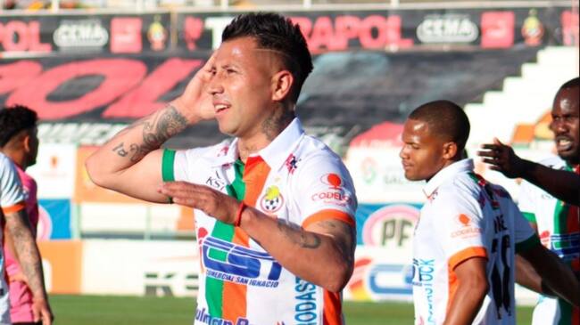 Cobresal sufre para imponerse a Palestino y mantener la ventaja como puntero del fútbol chileno