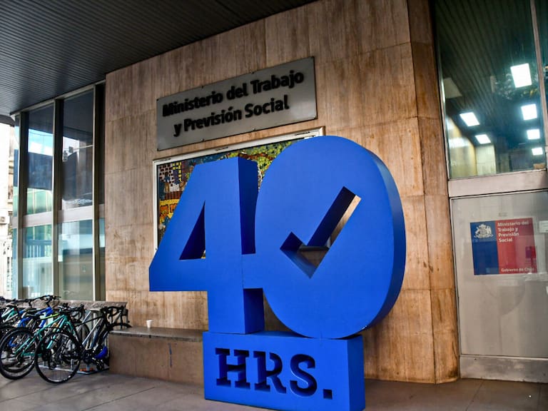Ley de 40 Horas en Chile: estos son los tres cambios en los que trabaja el Gobierno de José Antonio Kast para flexibilizarla