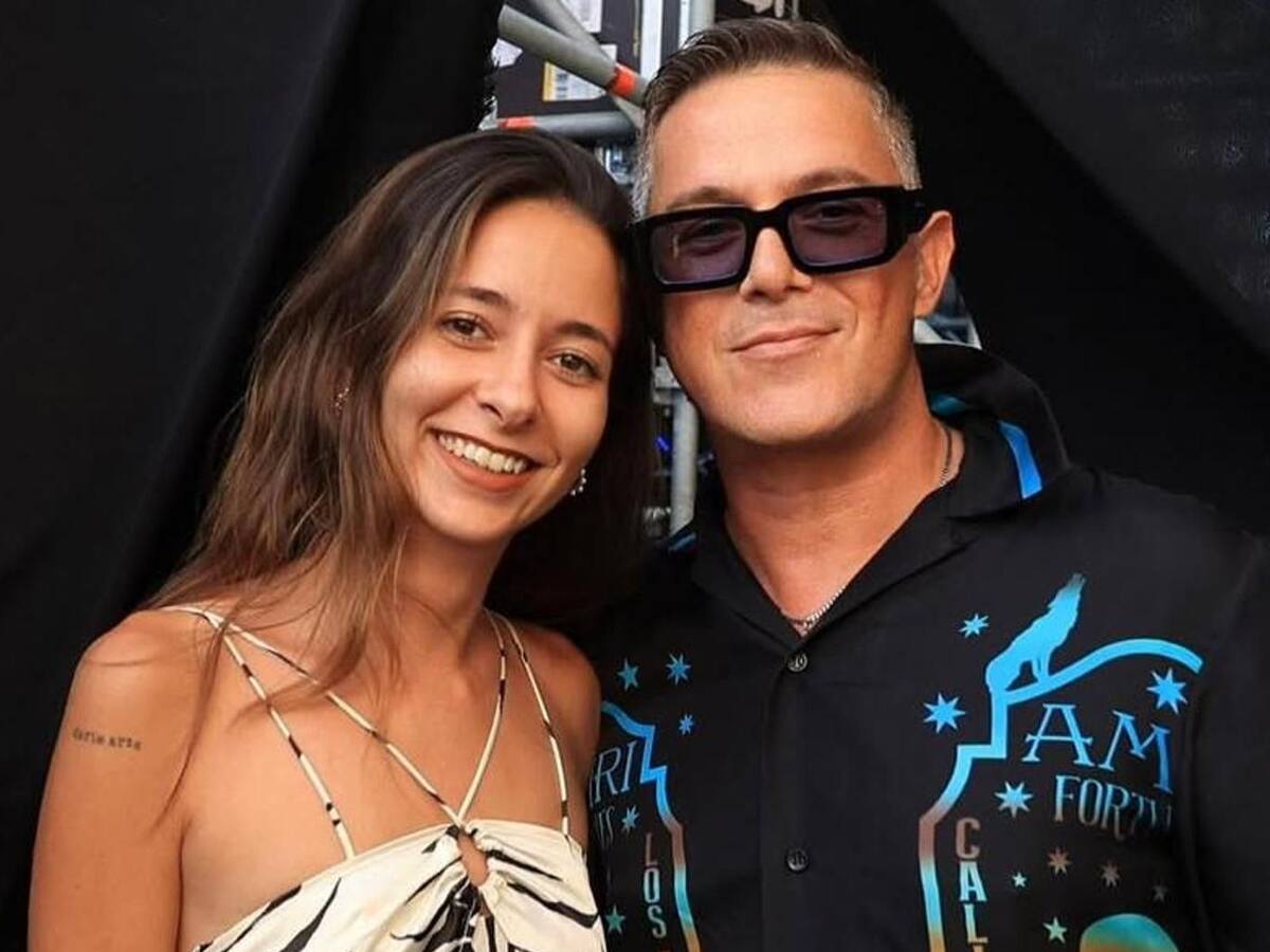 Alejandro Sanz se defiende públicamente ante grave denuncia y confirma relación con fan de 18 años