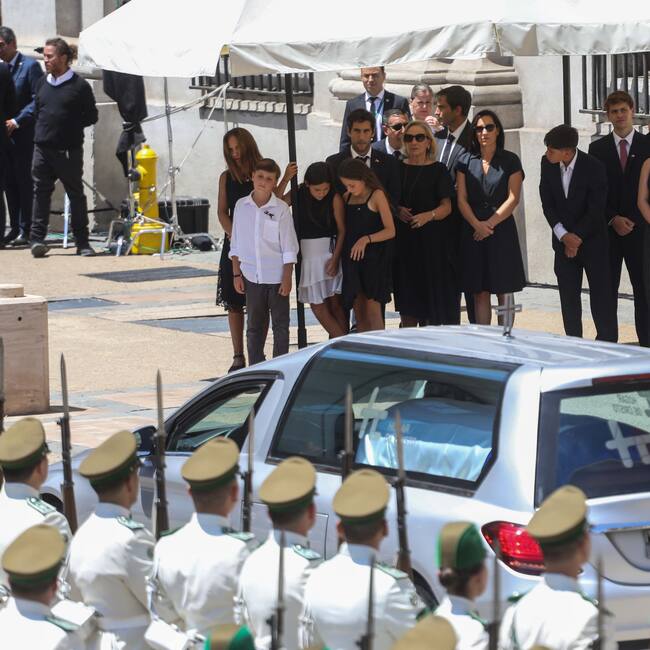 Funeral de Estado de Sebastián Piñera: con presencia de familiares y amigos cercanos se realiza ceremonia en cementerio Parque del Recuerdo