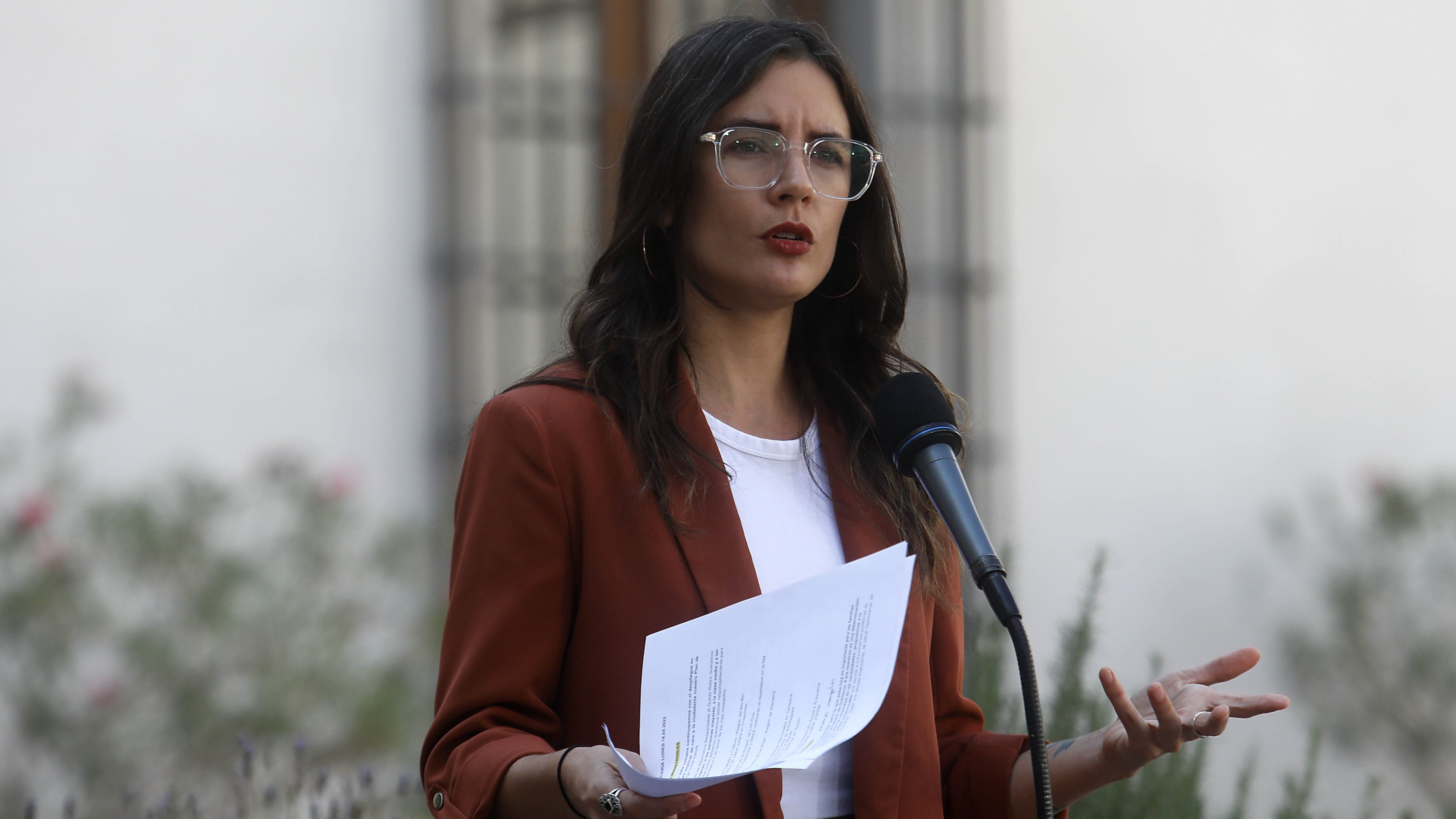 18 de Abril de 2022/SANTIAGOLa Ministra Vocera de Gobierno,Camila Vallejo, durante el Comit Poltico que se desarrolla en el Palacio de La Moneda.
FOTO:CRISTOBAL ESCOBAR/AGENCIAUNO