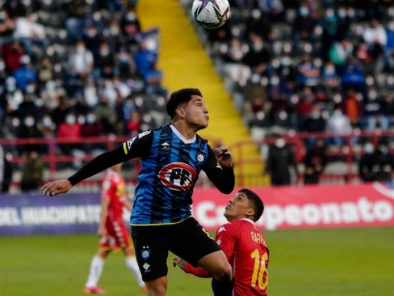 Huachipato se sigue ilusionando con no descender tras conseguir un triunfo clave ante Unión Española en el CAP
