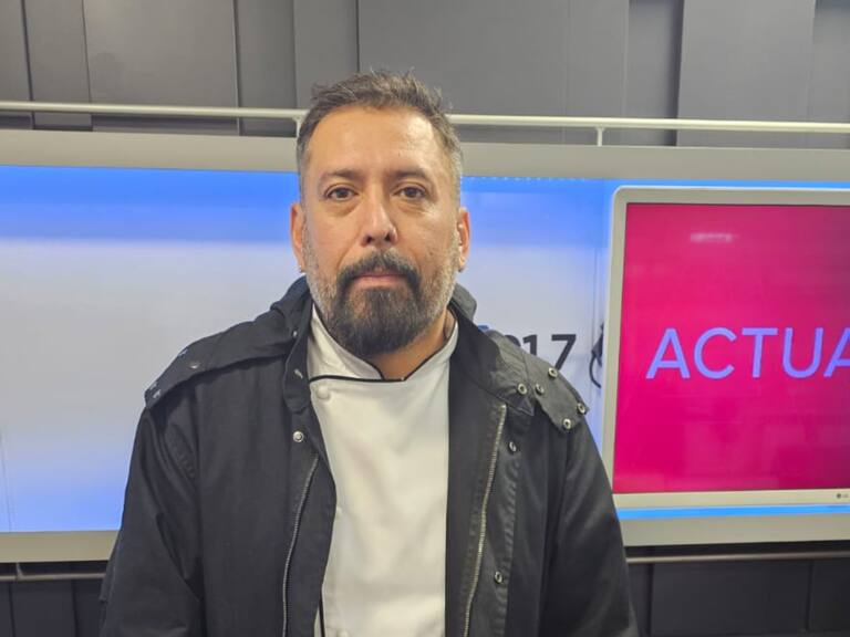 Chef Sebastián Baeza y el desafío de asumir la carta del histórico hotel en Santiago: “Queremos darle una identidad a la gastronomía chilena”