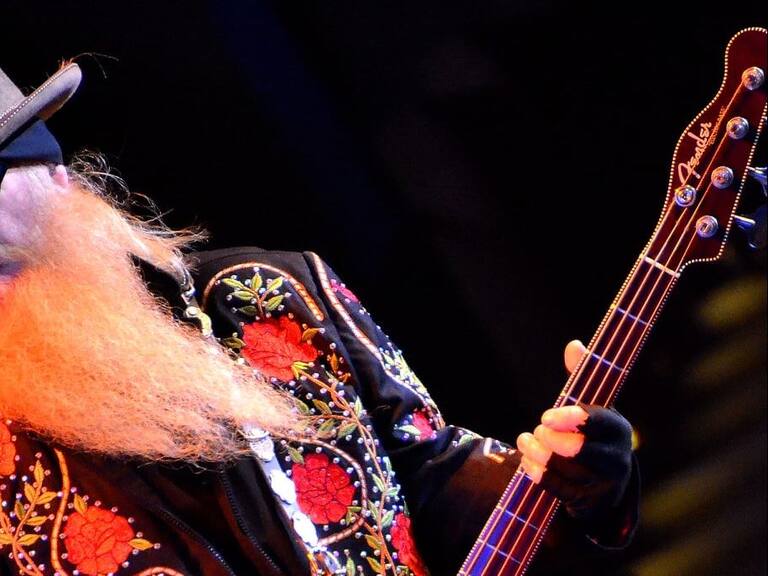 Duelo en el mundo del rock: a los 72 años murió Dusty Hill, bajista de ZZ Top