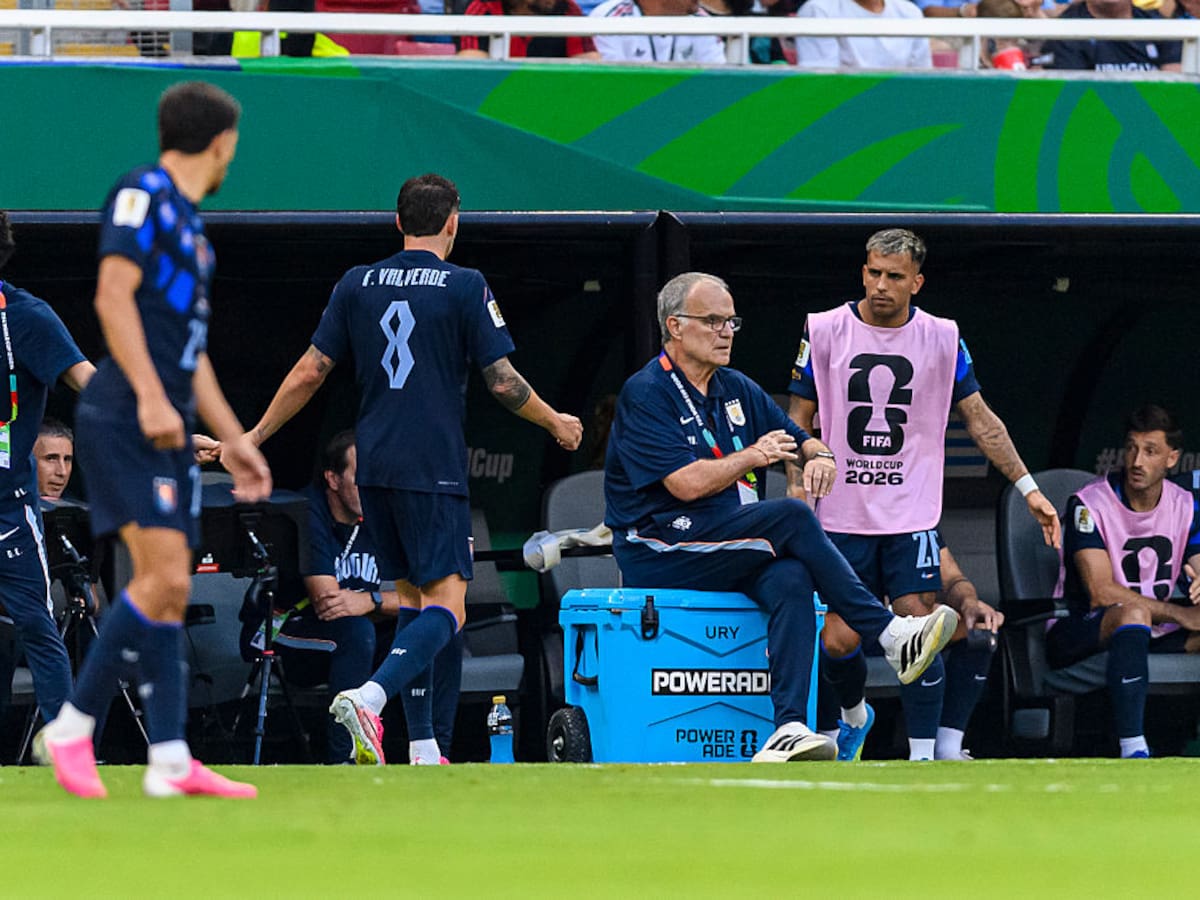 “No aguantamos más”: El quiebre definitivo entre el plantel de Uruguay y Marcelo Bielsa tras la eliminación en el Mundial