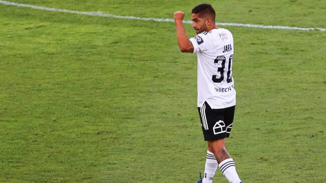31 DE ENERO DE 2021/SANTIAGOEl jugador Ignacio Jara (c) marca de remate el uno a uno frente a Union La Calera, durante el partido valido por vigsima sexta fecha del Campeonato Nacional AFP PlanVital 2020, entre Colo Colo y Unin La Calera, disputado en el Estadio Monumental.
FOTO: SEBASTIAN ORIA/AGENCIAUNO