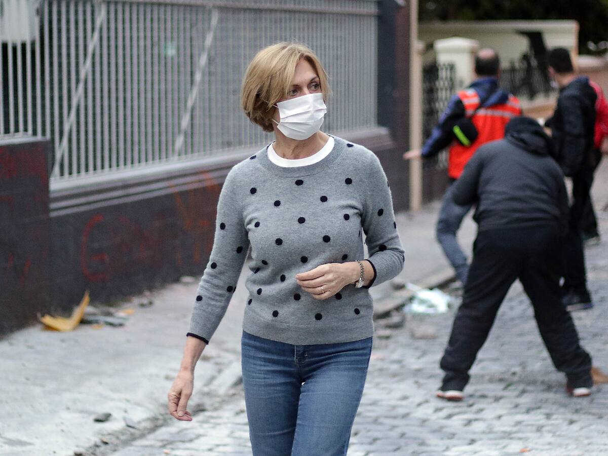 Evelyn Matthei exigió que se revelen los nombres de quienes salieron de Santiago en helicóptero