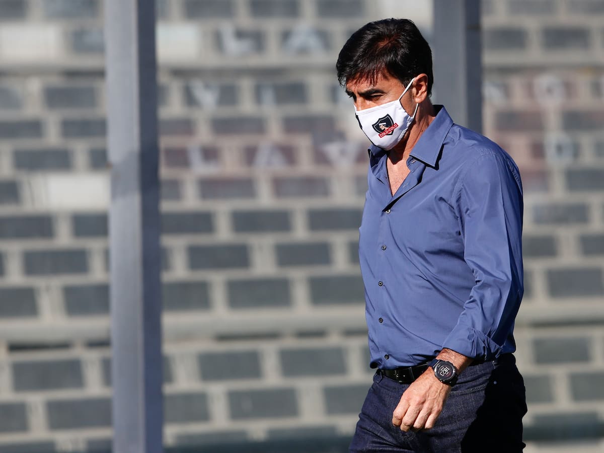 Tres partidos de suspensión recibió Gustavo Quinteros por sus gestos obscenos ante Deportes Antofagasta