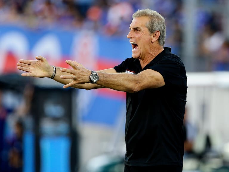 Prácticamente definido: Jorge Pellicer está a detalles de transformarse en el nuevo DT de Unión Española