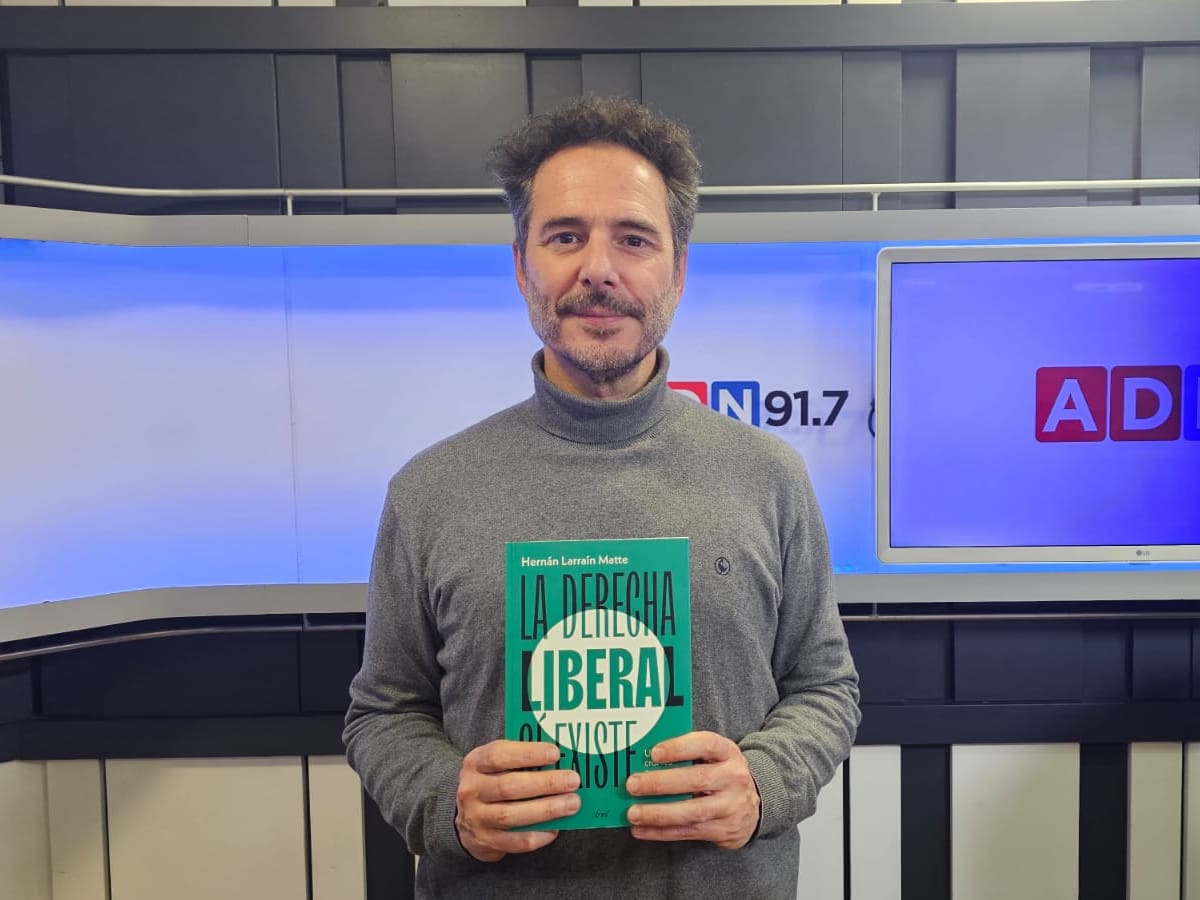 “La derecha liberal sí existe”, el libro de Hernán Larraín Matte sobre el crecimiento de Evópoli con “todo lo que ocurrió en estos tiempos”