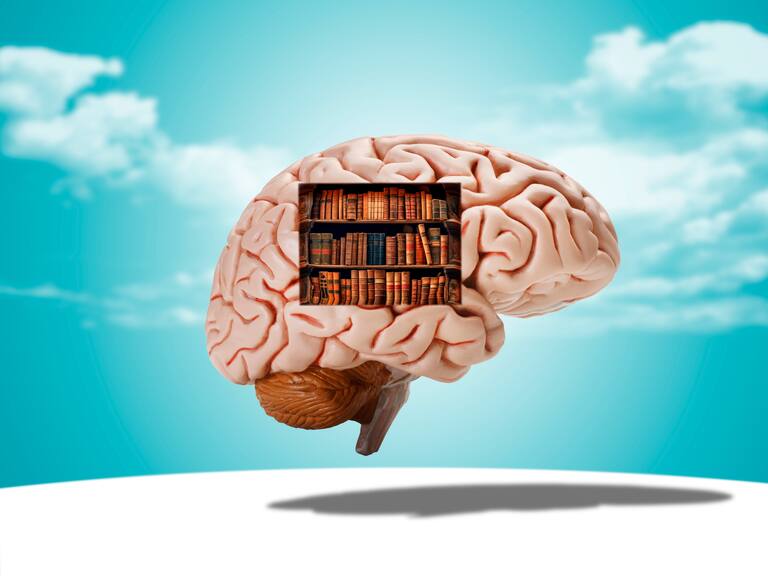 El extraordinario caso de una mujer que puede “viajar en el tiempo mentalmente”