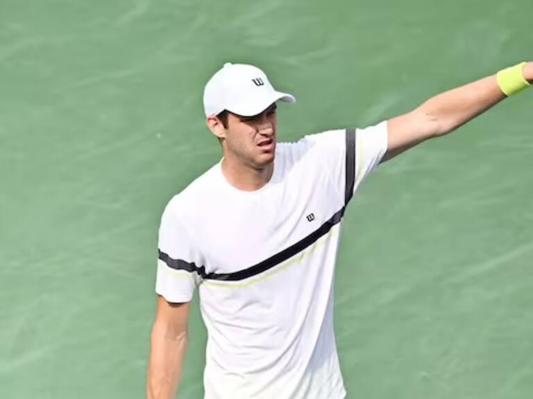 Nicolás Jarry no logra consumar la remontada ante el argentino Etcheverry y se despide en primera ronda del Masters 1000 de Montreal