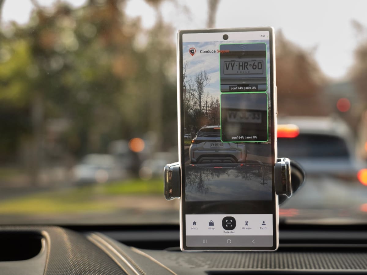 Perdieron autos y hasta a un amigo en encerronas: crearon una app que “pilla” al vehículo robado que va al lado tuyo