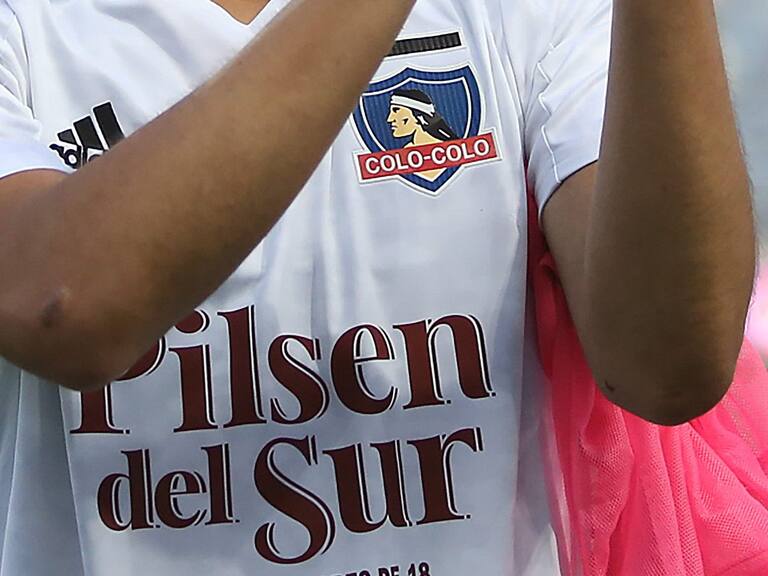 Colo Colo tendrá una casa de apuestas como sponsor principal en su camiseta: «No lo vemos incompatible»