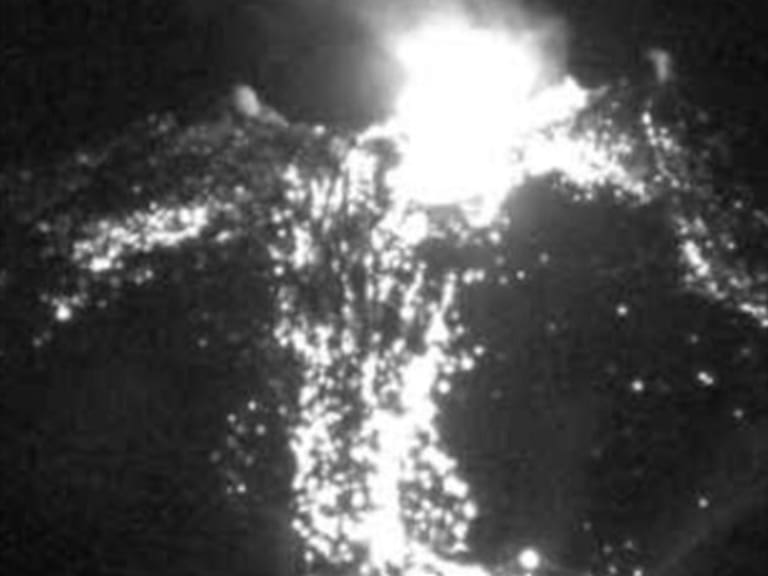 Registran explosión en el volcán Nevados de Chillán