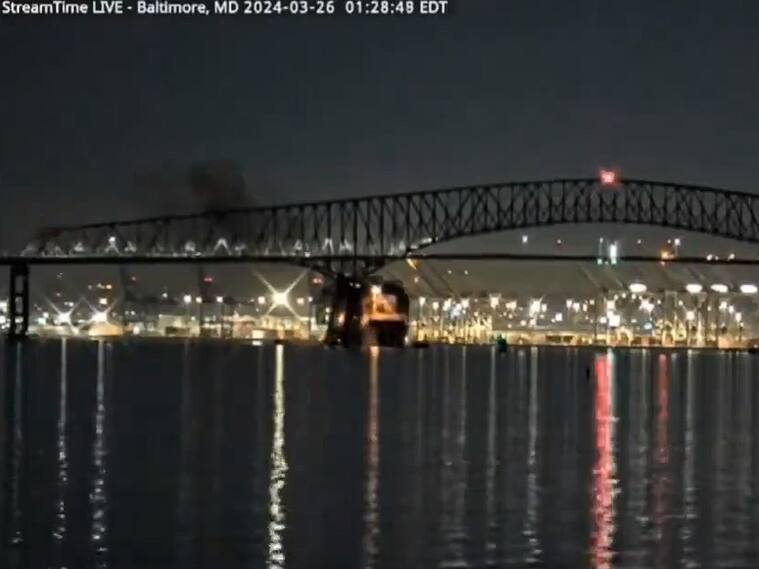 Un barco de carga chocó e hizo colapsar un mega puente en la ciudad de Baltimore del estado de Maryland en Estados unidos.