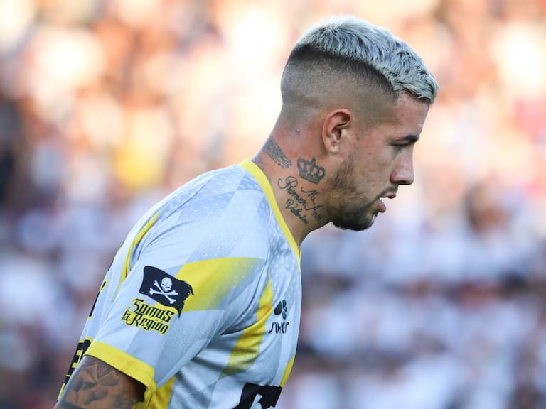 Rodrigo Holgado encabeza la lista de posibles refuerzos en la U | Agencia Uno