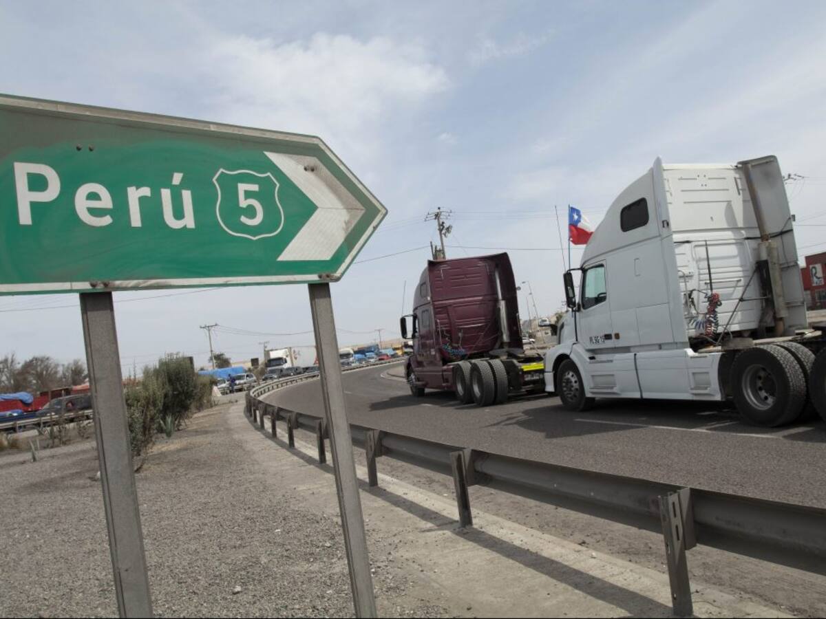 60 adultos y 14 menores de edad fueron reconducidos a Perú la noche del miércoles