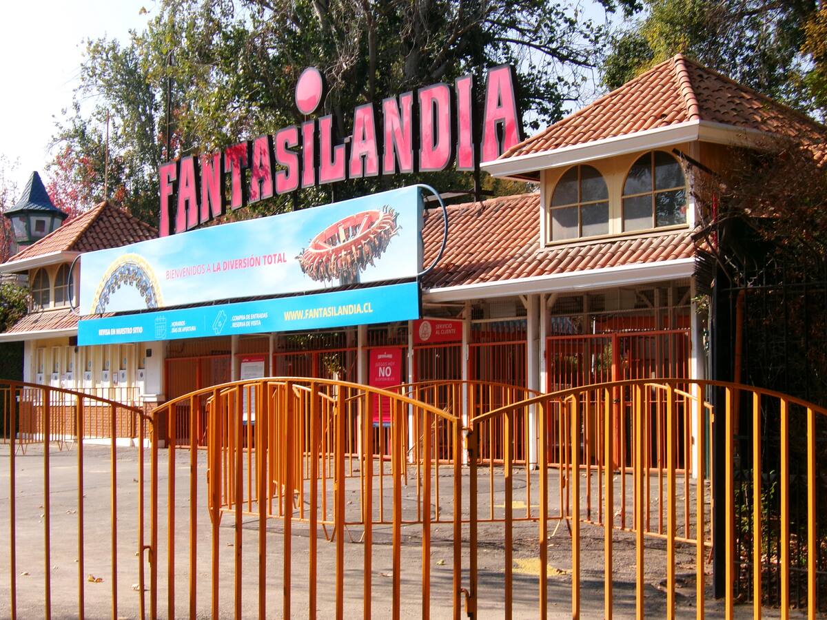 Fantasilandia inaugura una nueva montaña rusa: Así luce la atracción mecánica que “no es solo para valientes”