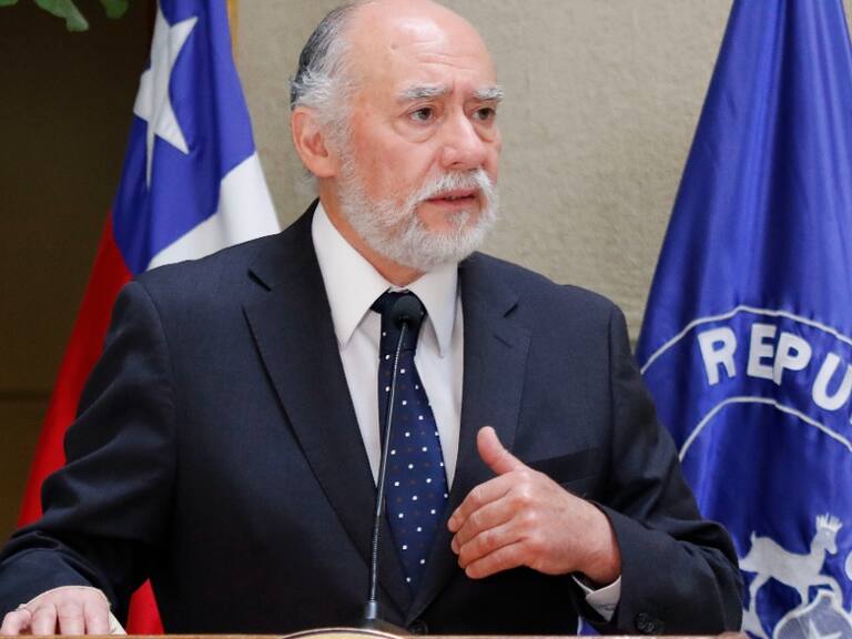 Senador Flores propone nombrar a fiscal transitorio luego de fallidas postulaciones del Gobierno