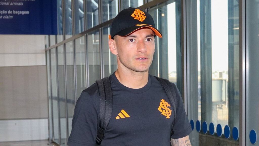 Inter de Porto Alegre incorpora a Charles Aránguiz al plantel que viajará a Uruguay para jugar Copa Libertadores
