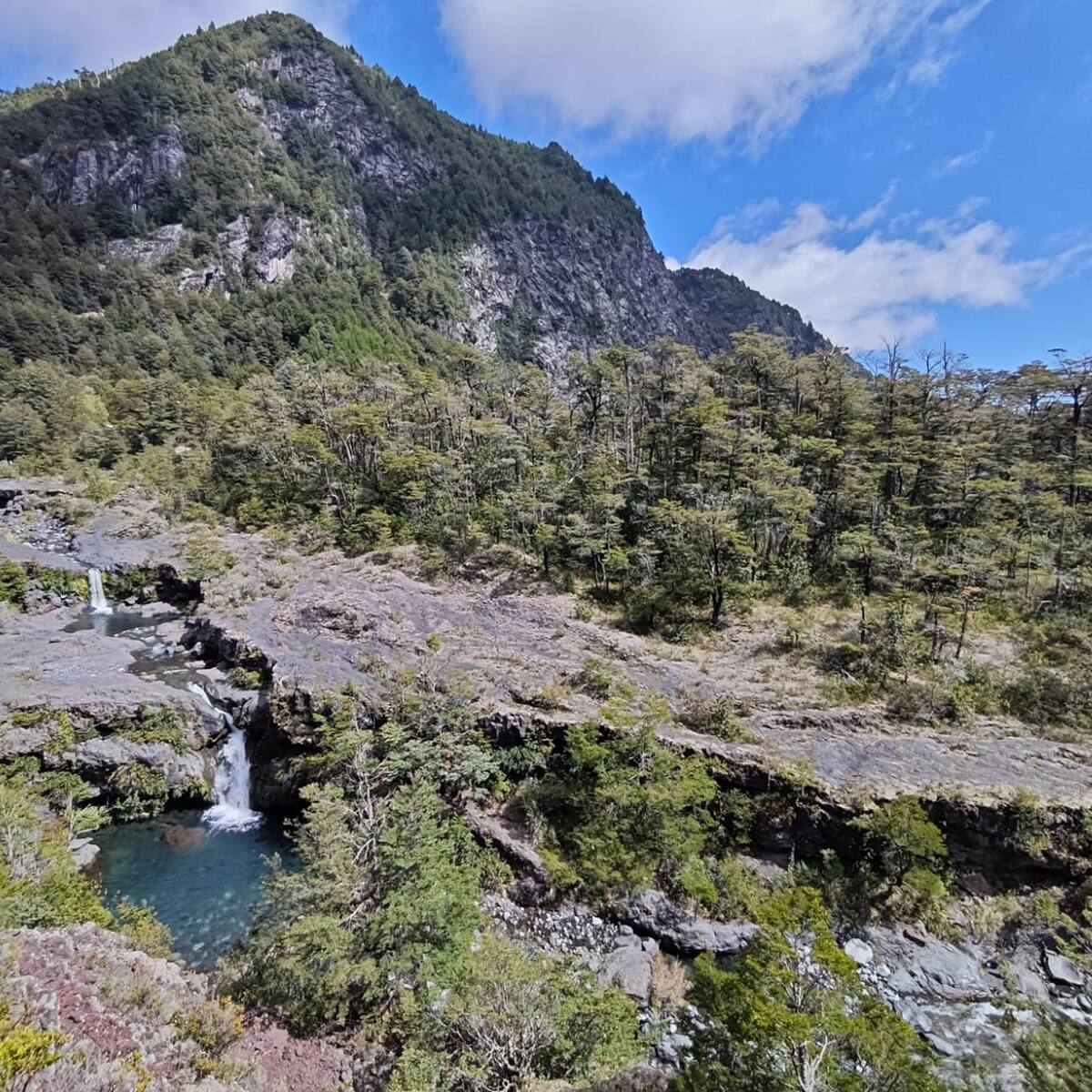 Cascadas escondidas y senderos: Así es El Cerdúo, la majestuosa zona verde que pocos conocen