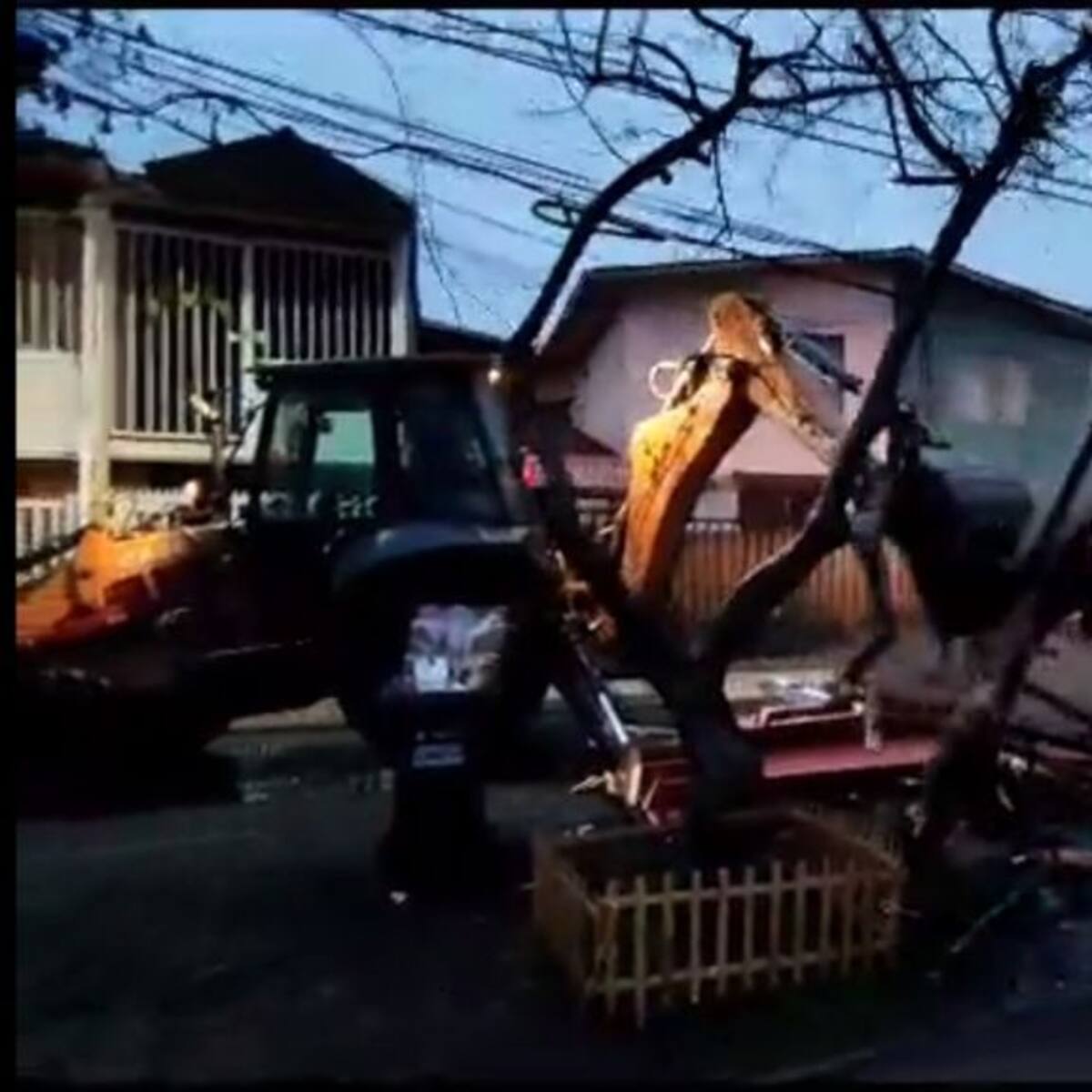 Demuelen mausoleo narco en Quilicura: tenía quincho eléctrico y era usado el día 9 de cada mes