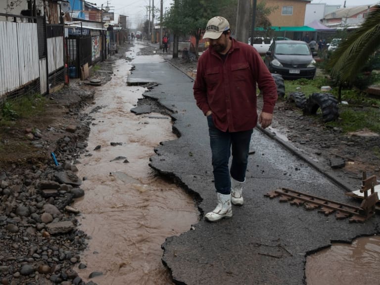 Ante pronóstico de lluvia: experto llama a «tener cuidado de lo que puede venir»