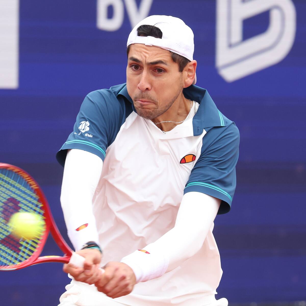 Tabilo protagoniza una sufrida remontada en Valencia: el chileno avanza a semifinales