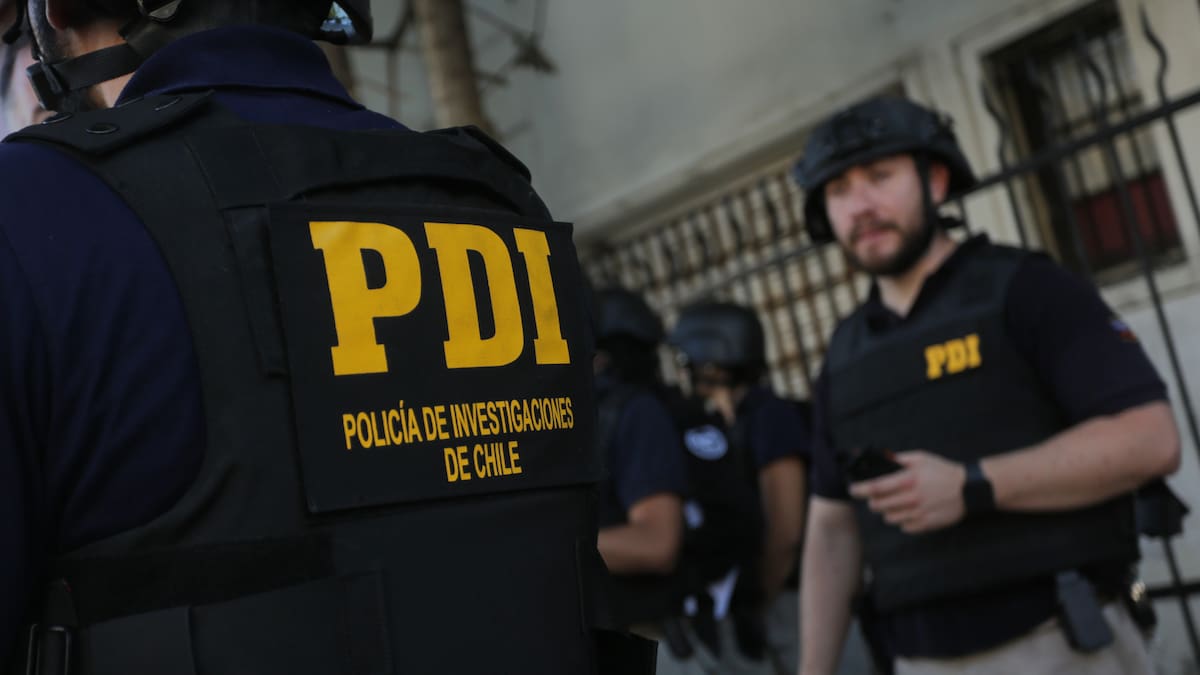 Matrimonio y su hijo de 7 años sufren violento turbazo en Colina: fueron amenazados con armas de fuego