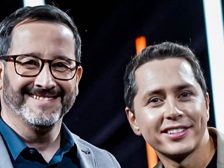 Eduardo Fuentes tras criticas por entrevistar a Karol Lucero: «Todo el mundo merece respeto»