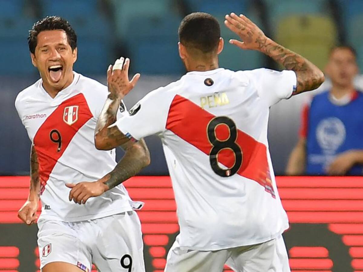 Perú se metió en las semifinales de la Copa América tras vencer a Paraguay en infartante definición desde el punto penal
